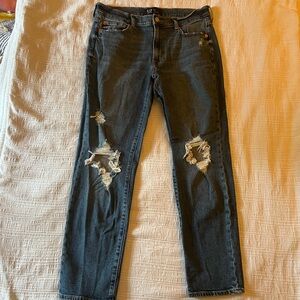 Gap Girlfriend Ripped Jean - Size 8/29